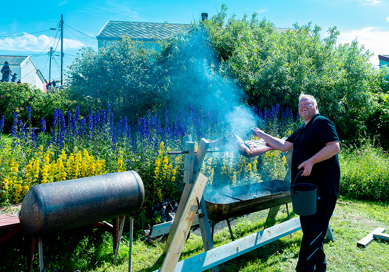 Grillsjefen i aksjon.